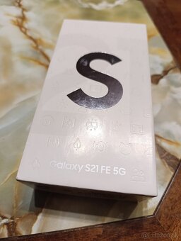 Samsung Galaxy S21 FE 5G - 4