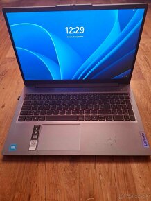 Lenovo Ideapad slim 3 15IAN8 - 4