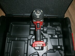 MILWAUKEE M18 FUEL™ 1/2” Aku rázový uťahovák - 4