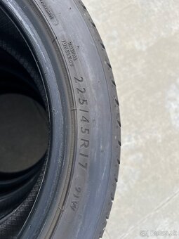 Letné pneumatiky DUNLOP Sportmaxx RT, 225/45 R17, dezén 5mm - 4