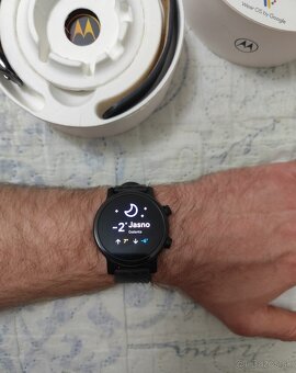 Moto 360 - 4