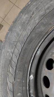 215/65r16c dodávka ford - 4