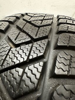 Zimné pneumatiky 225/40/19 Pirelli Sottozero 3 Winter AO - 4