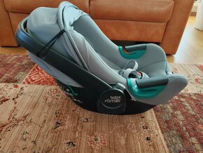 BRITAX RÖMER Baby Safe 3 i-Size - 4