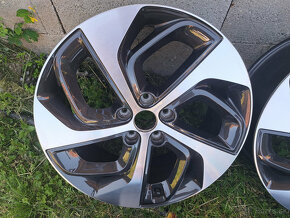 19" Hyundai Tucson - 4