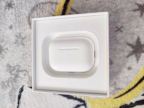 Apple AirPods 2 Pro - 4