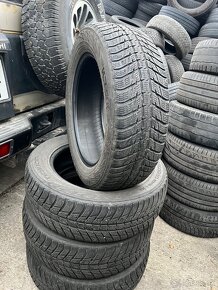 Gumy 225/60r18 - 4