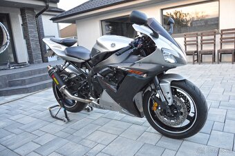 Yamaha YZF R1 2003 - 4