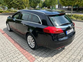 Opel Insignia 2,0 cdti SPORTS TOURER - 4