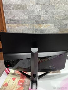 Monitor MSI Optic Mag322CQR - 4