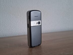 Nokia 6070 - krabica - 4