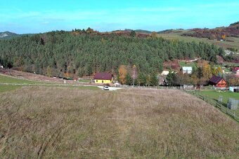 EXKLUZÍVNE Slnečný, veľký stavebný pozemok 700 m2, kr - 4