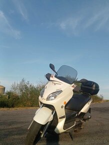 Predám Yamaha X-Max 125 - 4