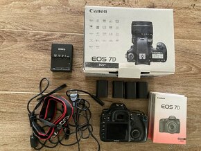 Canon EOS 7d telo - 4