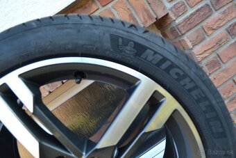 5x112 R18 Letna sada Org. Audi A4 b9 + 245/40 R18 Michelin - 4