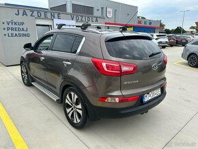 Predám Kia Sportage 2.0diesel 4x4 automat - 4