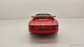 1:18 DODGE VIPER RT/10 - 4