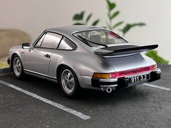 1:18 1988 PORSCHE 911 Carrera Coupe 3.2 - KK-Scale - 4