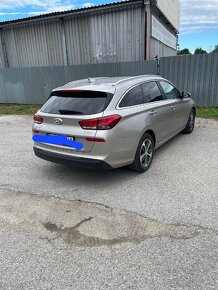 Hyundai i30 1.6 85kw crdi automat Combi - 4