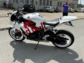 Honda CBR 1000 RR - 4