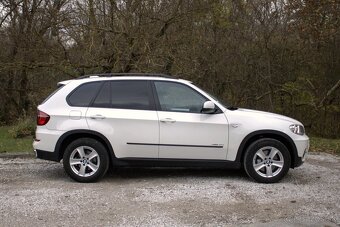 BMW X5 xDrive 40d 225kw Automat AT8 - 4