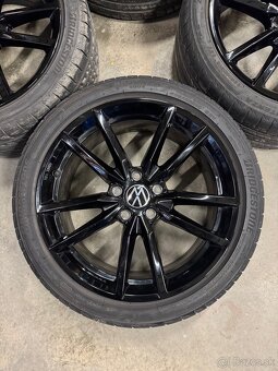 hliníkové VW R18, Letné pneumatiky 225/40r18 - 4