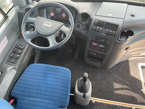 Autobus ISUZU NOVO ULTRA Euro 6 29 míst - 4