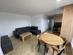 3 izbový byt 72,72 m2 s terasou, 2 parkovacími miestami - 4