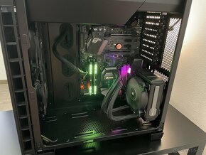 PC Corsair - 4