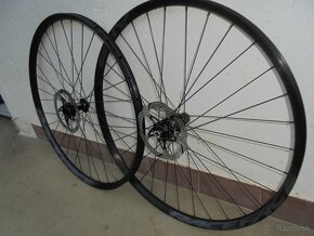 Race-Face Pevné osy 15x100 - 12x142 mm. 29 er. - 4