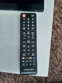 Tv Samsung 82" . - 4