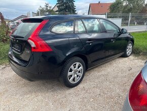 Volvo60,1,6d,84kw,9/2013 - 4