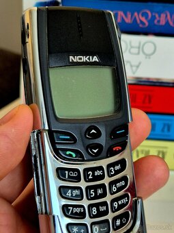 NOKIA 8810 CHROME TOP STAV / SLOVENSKÝ + ČESKÝ JAZYK TOP - 4