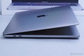 ZÁRUKA/Macbook Pro 13.3TB/M1 3.2GHZ/8GB RAM/256GB SSD - 4