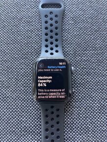 Apple Watch Nike SE 44mm - 4