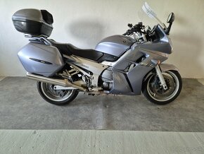 Yamaha FJR 1300 - 4