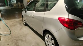 Predám prípadne vymením Opel Meriva B 2013 1.4 benzín 74 kw - 4