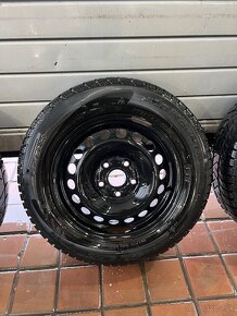 Plechové disky R15 + zimné pneu Pirelli - 4