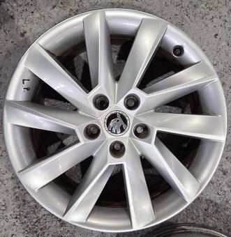 Hlinikove Disky Skoda Superb III 5X112 R17 et 40 - 4