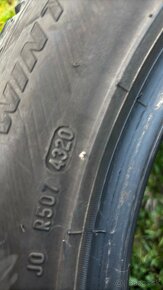 215/55R17 zimne - 4