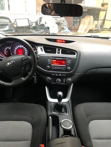 Kia Ceed 1.6crdi - 4