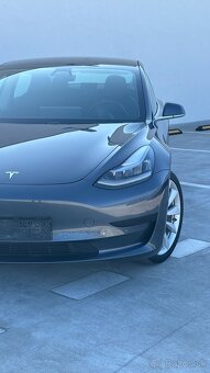 Tesla model 3 Standard Range+ - 4