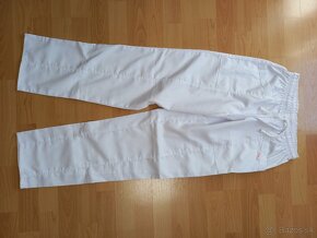 Dámske biele zdravotnicke nohavice - 4