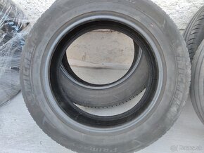 Predám pneumatiky Michelin 215/60 R17 - 4