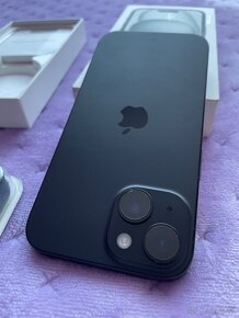 iPhone 15 256GB Black + záruka - 4