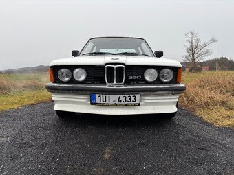 BMW 320 e21 - 4