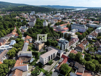 Lukratívny 3 izbový byt 2A / Rezidencia Štúrova / Centrum Pi - 4