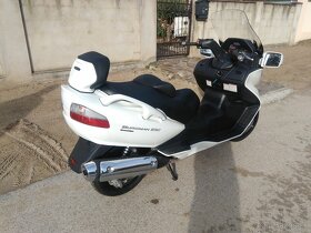 SUZUKI BURGMAN 650 EXECUTIVE 2010 ABS - 4