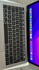 MacBook Pro 2019 - 4