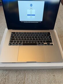 Macbook Air 15 M3 256Gb - 4